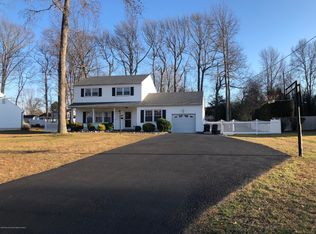 48 Tarrytown Rd, Manalapan, NJ 07726