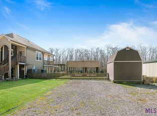 23360 Chene Blanc Ln, Maurepas, LA 70449