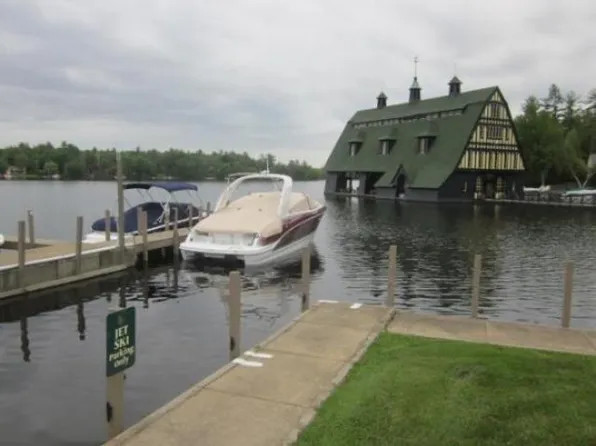 13 Windward Way, Moultonboro, NH 03254