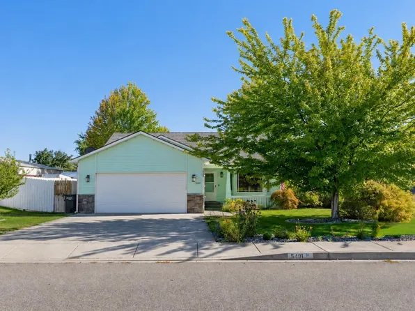 5401 Seahawk Dr, West Richland, WA 99353