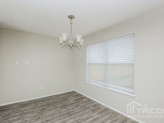 4th image of 516 Cambridge Dr