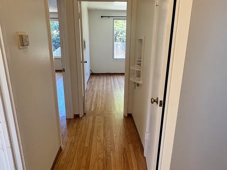 770 Monterey Blvd #4 — Photo 4