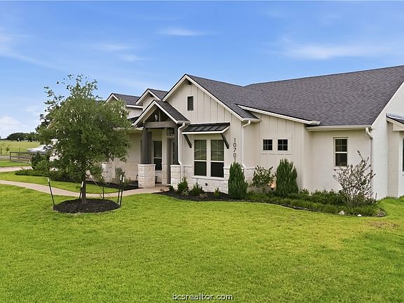 4th image of 10701 Harvey Ranch Rd