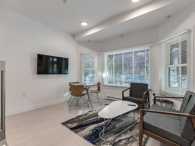 1431 Haro St #101 — Photo 3