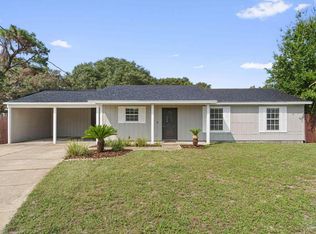 4327 Lisa Ct, Gulf Breeze, FL 32563