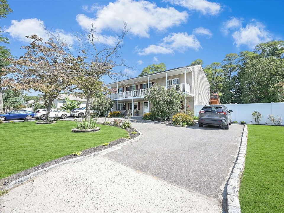 979 Wilson Boulevard, Central Islip, NY 11722 Zillow