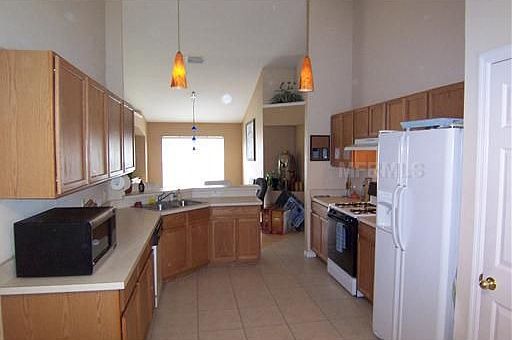 2nd image of 9408 Chart House Ct