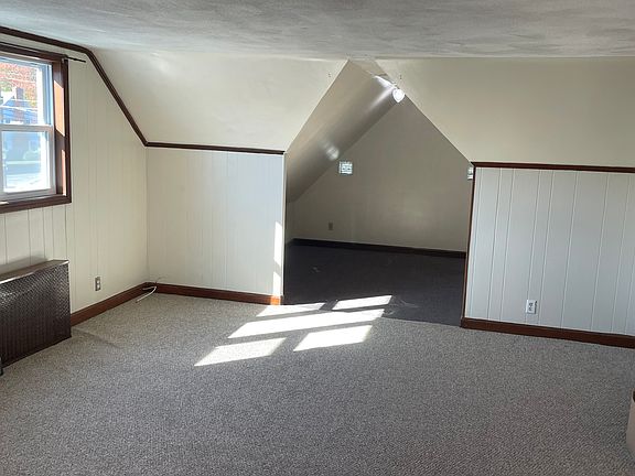 3rd image of 3288 W Shore Rd Floor 2