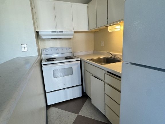 3rd image of 4130 11th Ave NE #7005