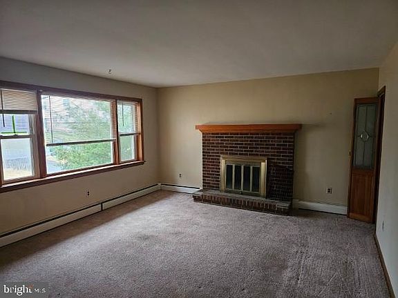 3rd image of 1836 3rd St