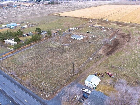 3rd image of 5633 Road 4 NE