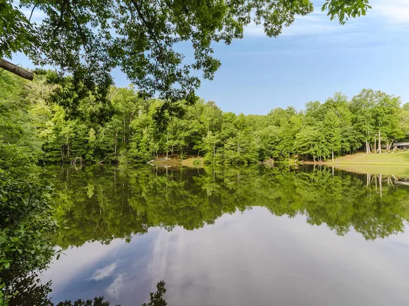 20 Forest Dr, Travelers Rest, SC 29690