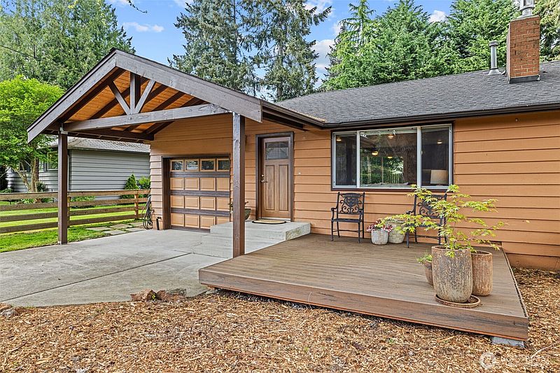 5th image of 8629 223rd Street SW