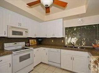 220 S Louella Rd, Palm Springs, CA 92262