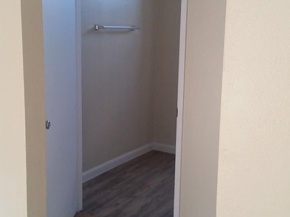 5th image of 2621 Highland Ave APT 05
