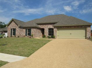 404 W Cowan Creek Cv, Brandon, MS 39047