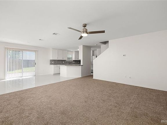 3rd image of 2236 Diplomat Dr