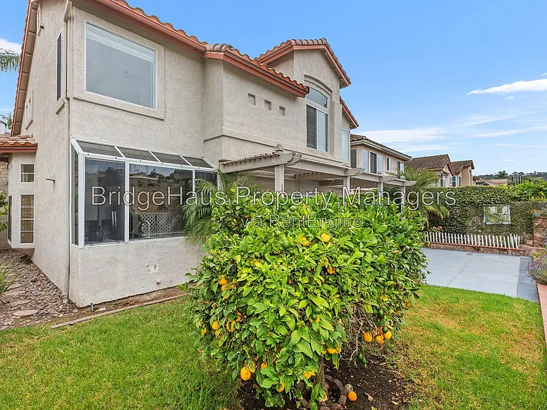 953 Gallery Dr — Photo 35