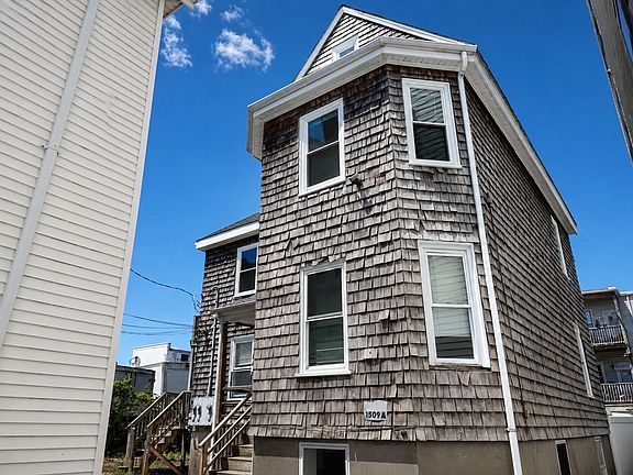 2nd image of 1509-1509A N Shore Rd
