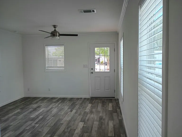 Sunshine MH & RV Resort — Photo 41