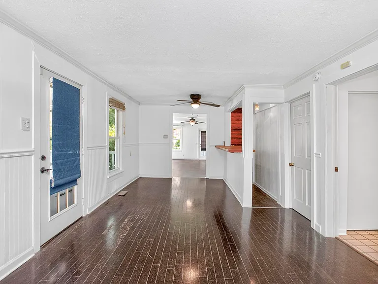 3008 Lakeshore Dr — Photo 8