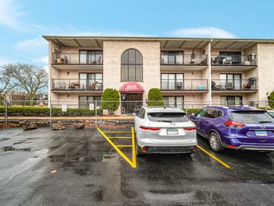 7108 W 108th St APT 102, Worth, IL, 60482