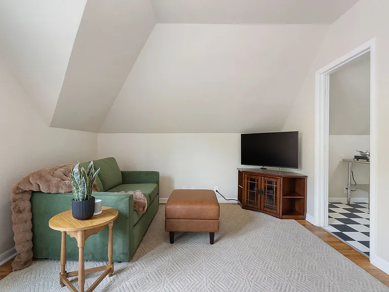 5110 NE Glisan St — Photo 4