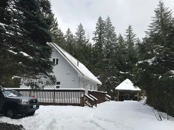 19002 Pinnacle Rd, Glacier, WA 98244
