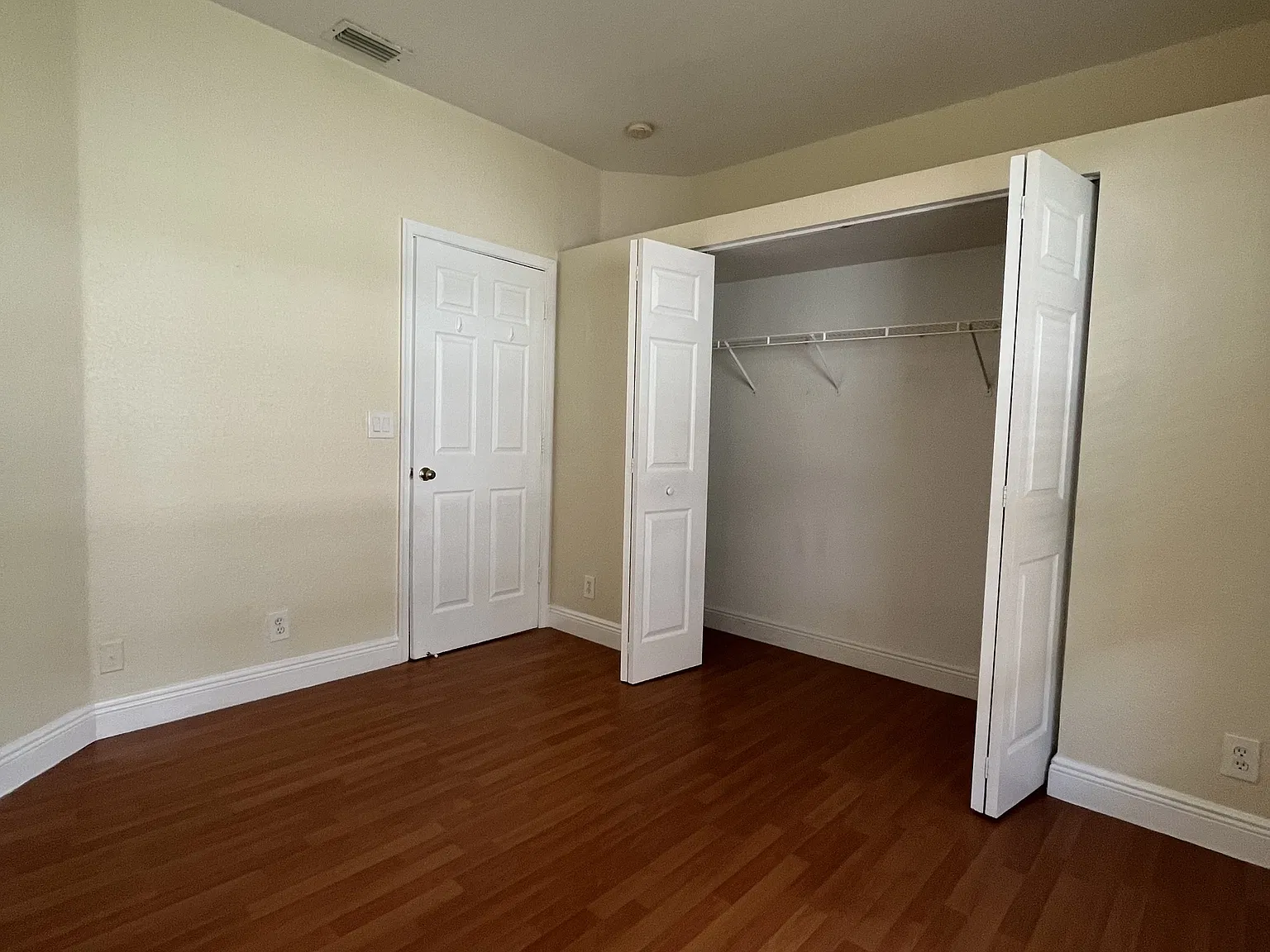 Pine Bay 8941 (Princess Investments, LLC) - 421 — Photo 4