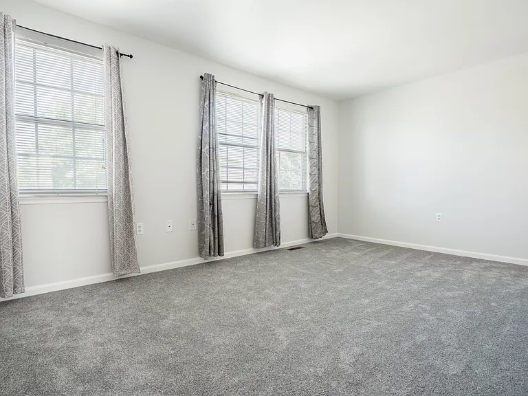 404 Terry Ct #B3 — Photo 4