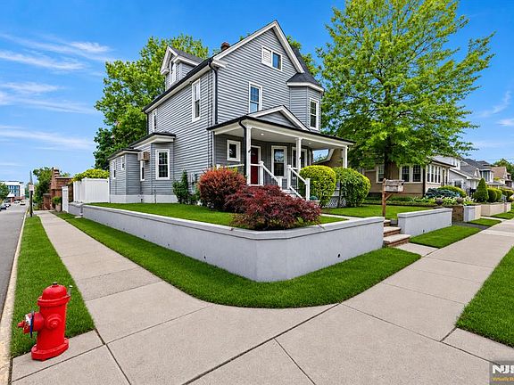 3rd image of 52 Elberon Ave