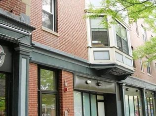 39 Davis Sq, Somerville, MA 02144