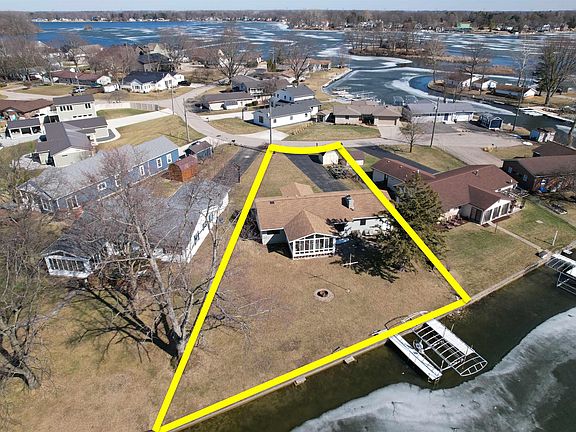 3rd image of 2613 Wolfs Point Dr