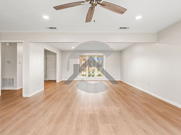 4th image of 9812 Coppersmith Ln