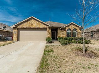 1520 Greenbrier Dr, Van Alstyne, TX 75495