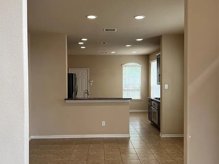 1214 Glenwood Canyon Ln — Photo 11