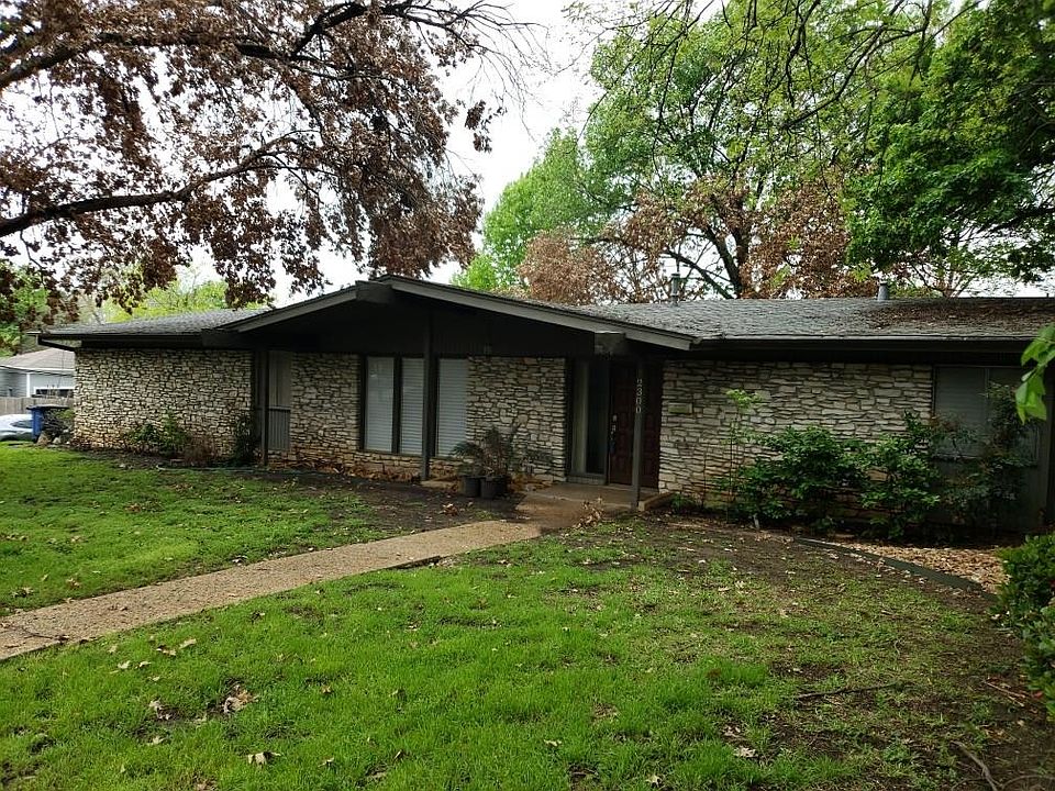 2nd image of 1800 Watchhill Rd