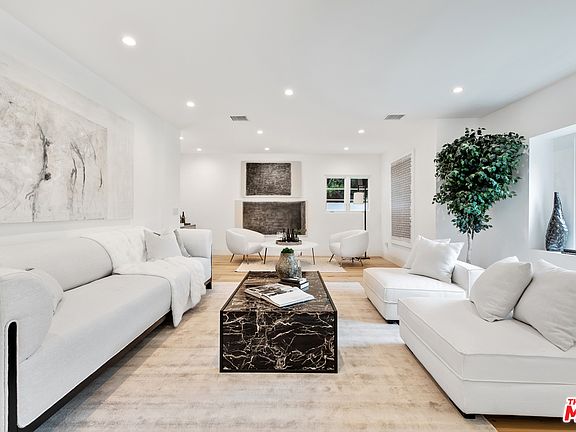 3rd image of 602 S Lucerne Blvd