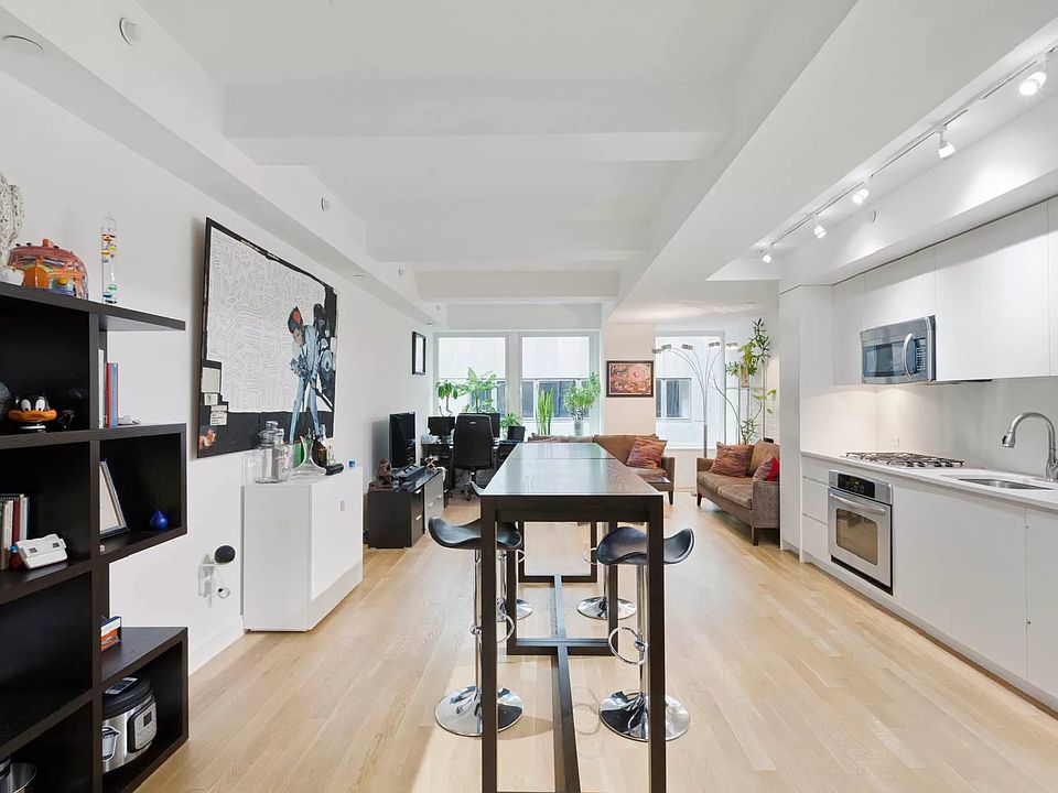 1st image of 90 William St APT 14D
