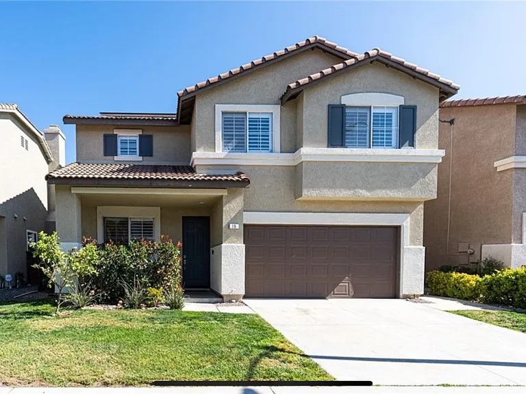 15 Ametrine Way — Photo 1