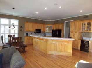 5864 W 145th St, Overland Park, KS 66223