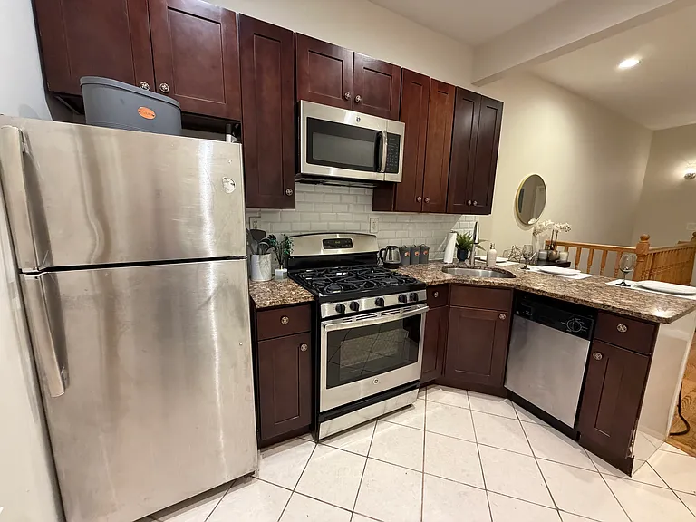 1823 Menahan St #1L — Photo 2