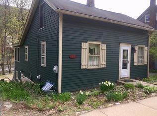 1665 Pleasant St, Lee, MA 01238