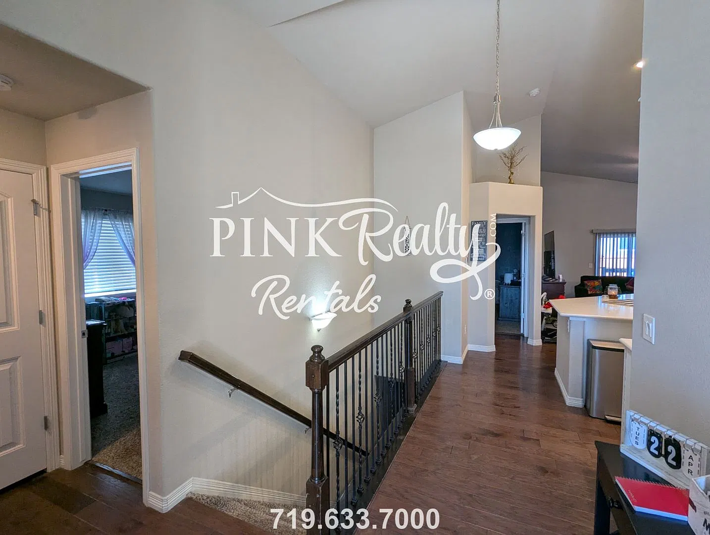 Magnificent 5-bedroom home in Lorson Ranch — Photo 3