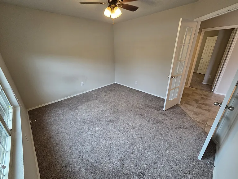7504 Boat Wind Rd — Photo 4