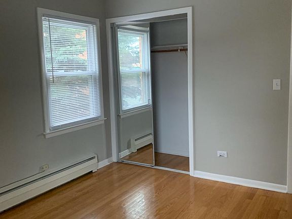 5th image of 5033 N McVicker Ave #1