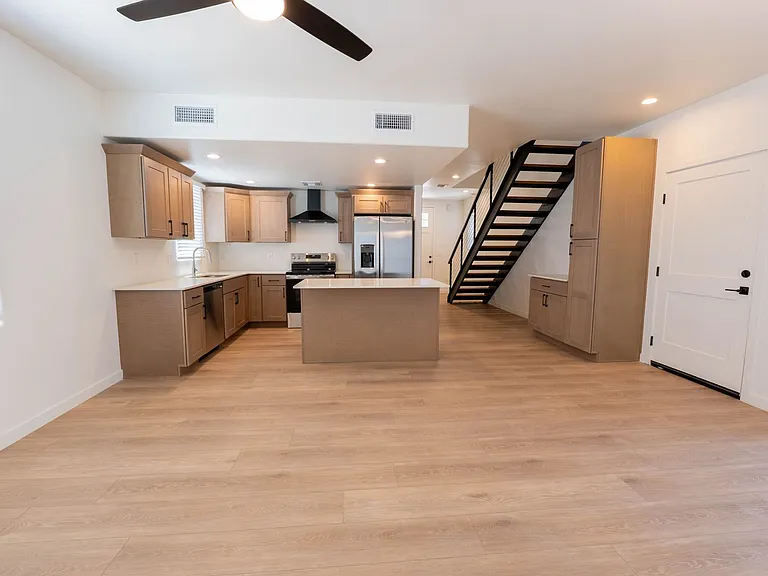 1300 N Rook Ave #7 — Photo 6