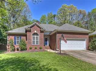 6915 Pleasant Dr, Charlotte, NC 28211