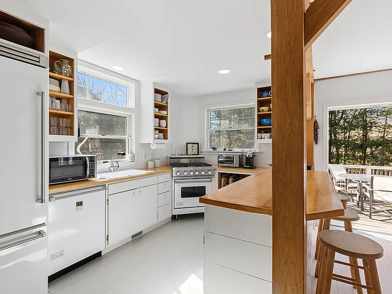 12 Lantern Ln — Photo 11