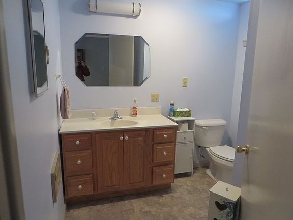 2nd image of 391 Roland Rd